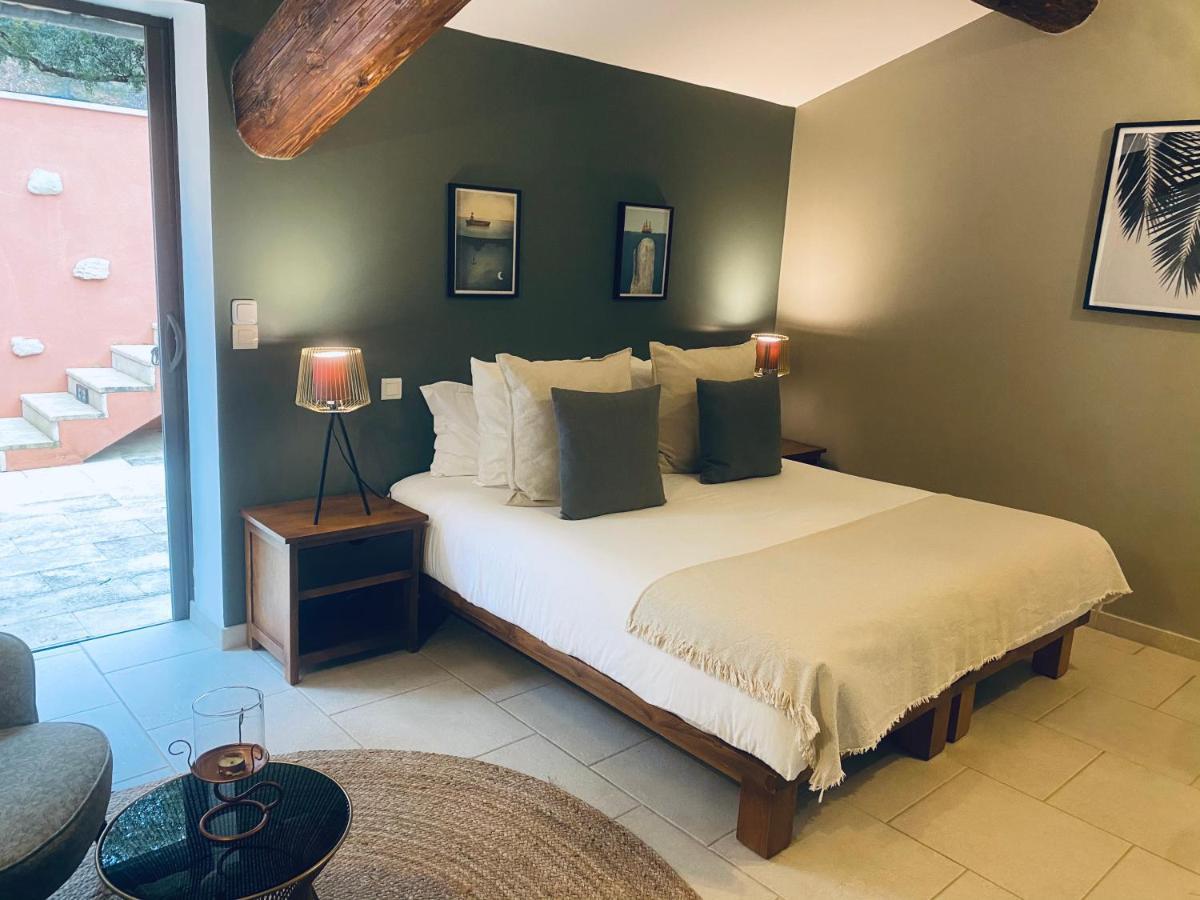 Le Jas De Joucas Hotel-Restaurant 외부 사진