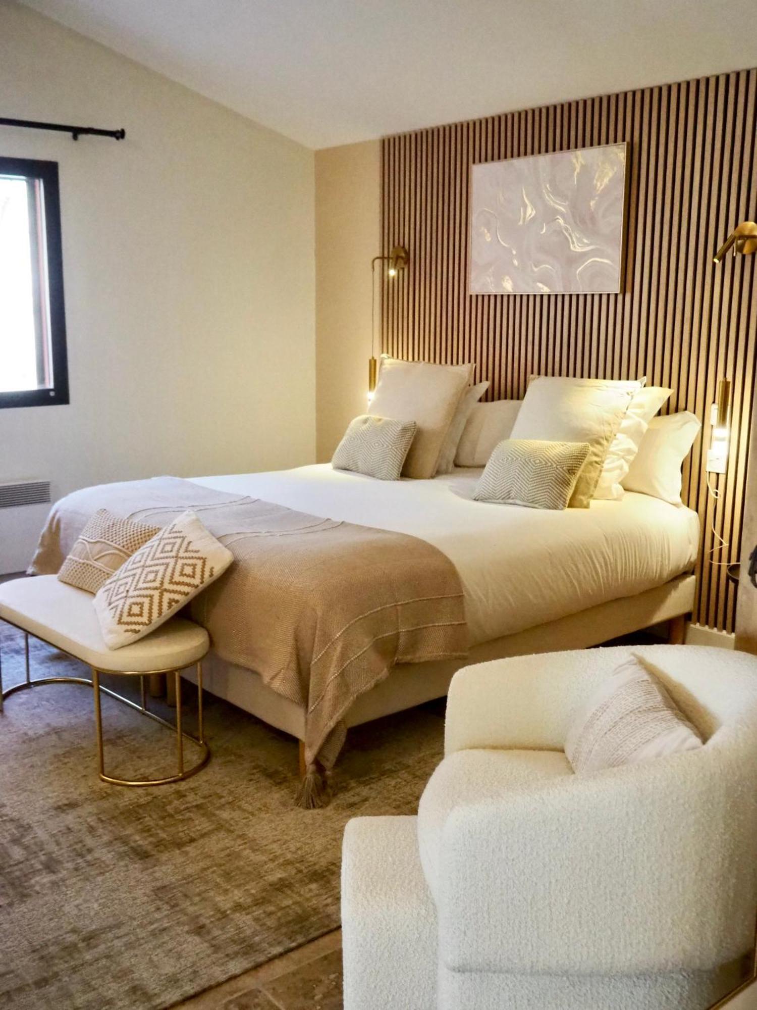 Le Jas De Joucas Hotel-Restaurant 외부 사진
