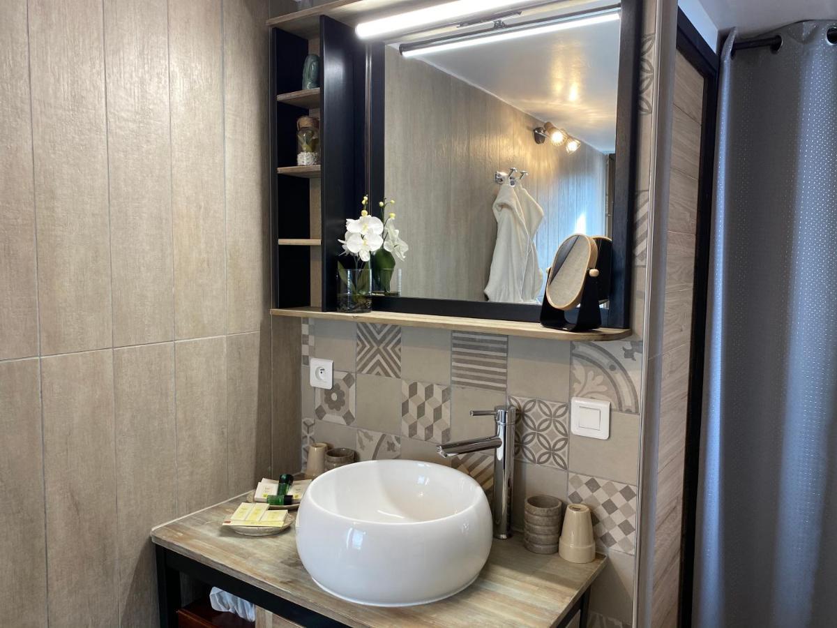 Le Jas De Joucas Hotel-Restaurant 외부 사진